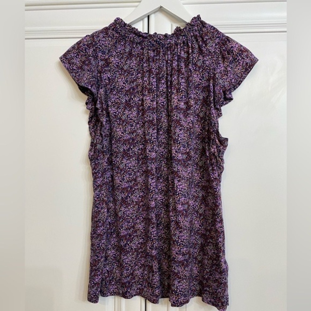 Gap Size Medium Short Ruffled Sleeves Purple and Pink Elastic Neckline Flares